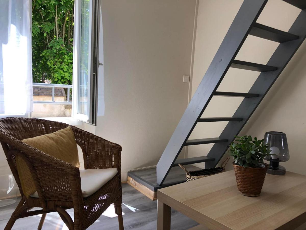 Charmant Duplex - Chez Delpha ฟงแตนโบล ภายนอก รูปภาพ